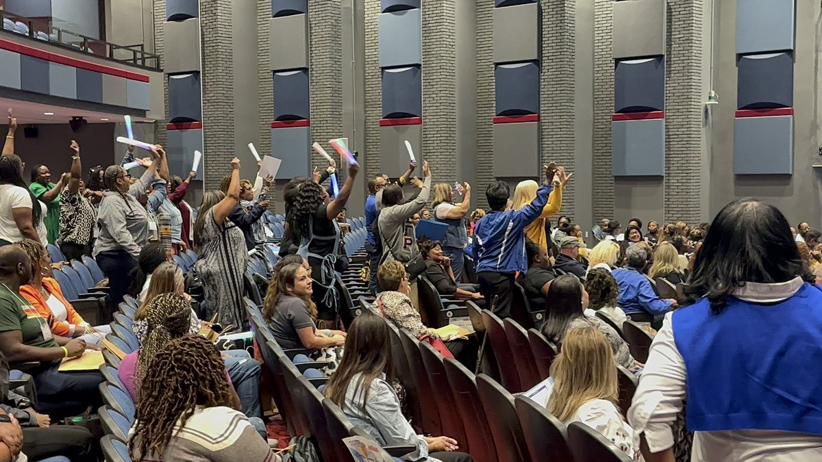 Temesghen Asmerom (@temesghenasmer3) on Twitter photo A new day for Dallas ISD, especially for our counseling services: We are RE-Envisioning how we do academic counseling. <a href="/DallasISDSupt/">Dr. Stephanie S. Elizalde</a> <a href="/DrBrianLusk/">Brian Lusk</a> A new day for Dallas ISD, especially for our counseling services: We are RE-Envisioning how we do academic counseling. <a href="/DallasISDSupt/">Dr. Stephanie S. Elizalde</a> <a href="/DrBrianLusk/">Brian Lusk</a>