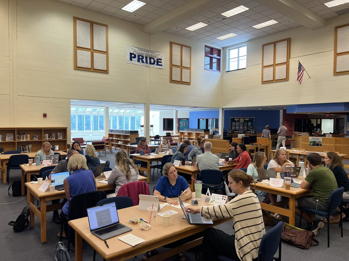 EduQuinn's tweet image. Happy to have @mcleod back in #Sandwich for the Designing #DeeperLearning Summer Institute. Tacking the relevance gap with exemplars from @onestoneidaho @bigpiclearning, @IowaBIG. We’re glad @MendonUptonRSD, @Carverschoolsma, &amp;amp; @NortonSchools could join us.