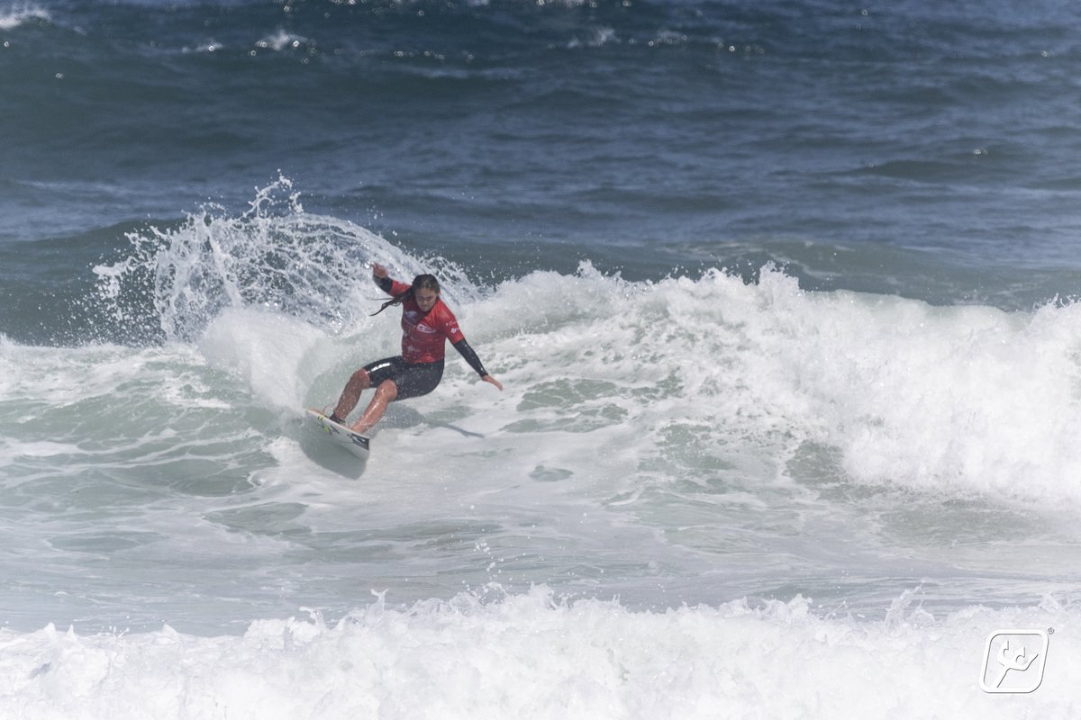dryrobe (@dryrobe) on Twitter photo Proud is an understatement 🙌
Congratulations to our <a href="/SurfingEngland/">Surfing England</a> Juniors for achieving 5th place at the European Surfing Junior Championship 2024!
Special mention to Ambassador Lukas Skinner, Lola Bleakley, and Arthur Randell, who secured silver, bronze, and copper medals. Proud is an understatement 🙌
Congratulations to our <a href="/SurfingEngland/">Surfing England</a> Juniors for achieving 5th place at the European Surfing Junior Championship 2024!
Special mention to Ambassador Lukas Skinner, Lola Bleakley, and Arthur Randell, who secured silver, bronze, and copper medals.