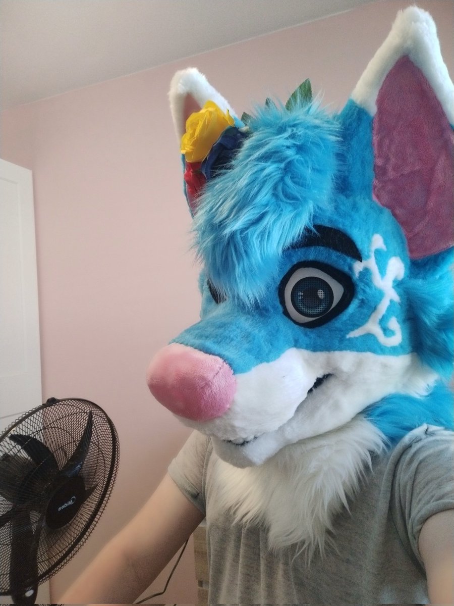 BluFrost tweet media