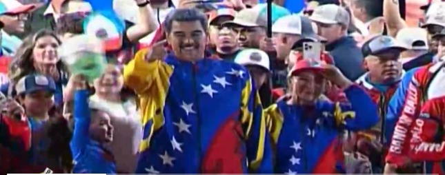#EnNoticia || Maduro gana históricas elecciones con 51,2% de los votos acortar.link/Xf6oyQ