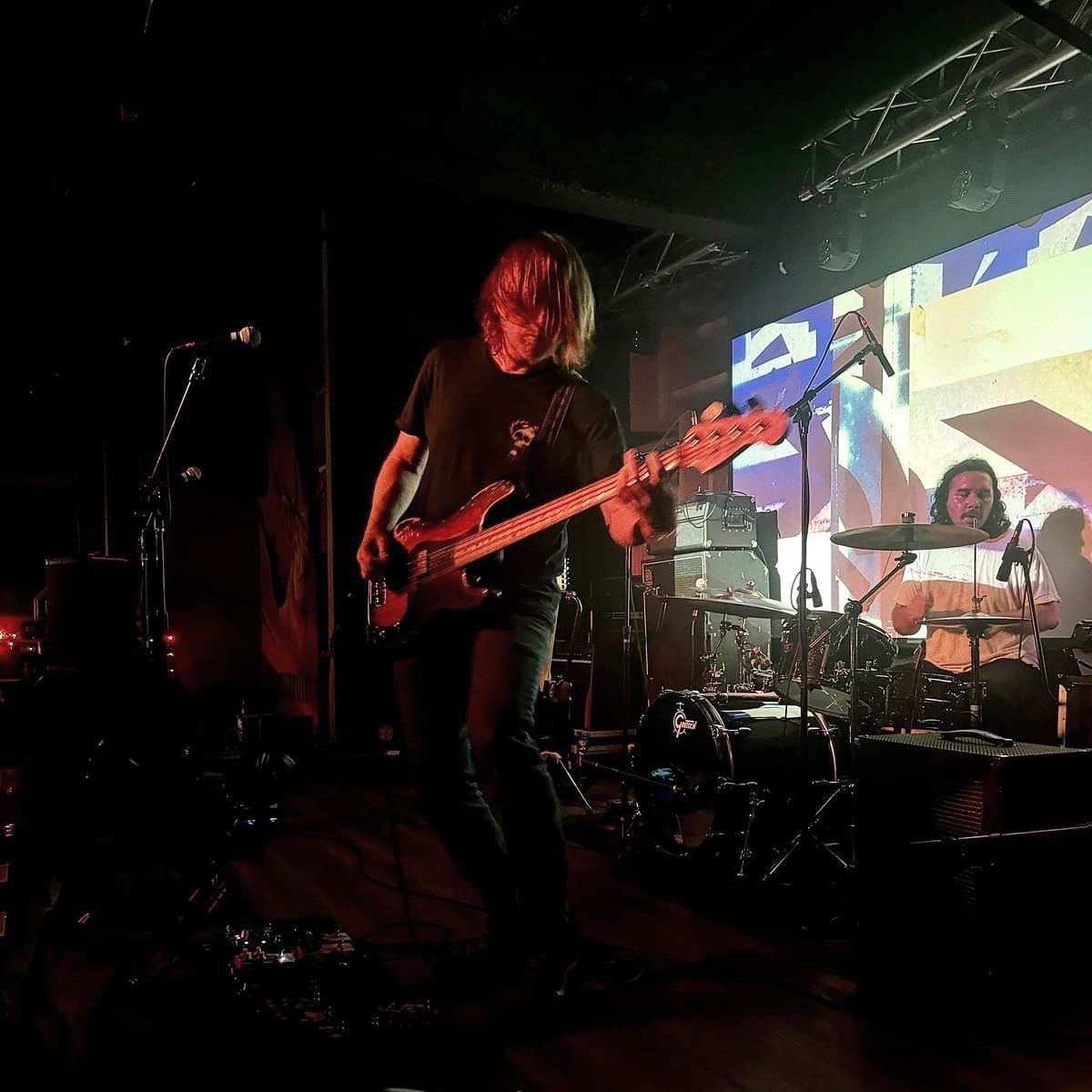 Medford, MA tonight at <a href="/DeepCutsRocks/">Deep Cuts</a> w/ <a href="/MASERATI_BAND/">MASERATI</a> and The Burning Paris. See you there!

The Burning Paris - 8
Unwed Sailor - 8:45
Maserati - 9:30