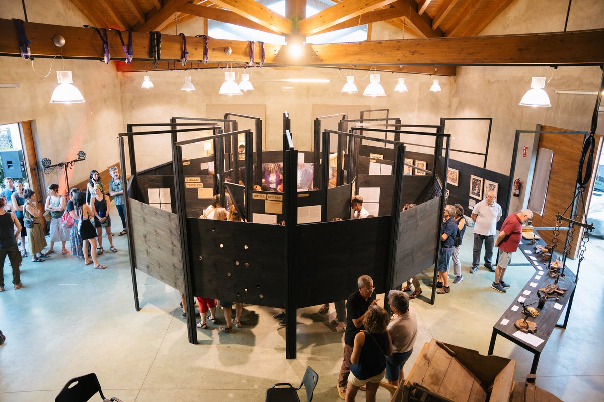 govpirineuiaran's tweet photo. @dansaneu @ConsellAneu @catmemoria @justiciacat @gemmaubasart @JosepCastellsF Dissabte vam ser també a l’obertura del festival
Amb la consellera @taniaverge, a la inauguració de l’exposició “Bruixes de dol”
🔗 https://t.co/NMTyiibHTA
Amb la consellera @gemmaubasart, a l’estrena de l’espectacle #Biterna
#Dansàneu24 https://t.co/uv5JCsJ1uR