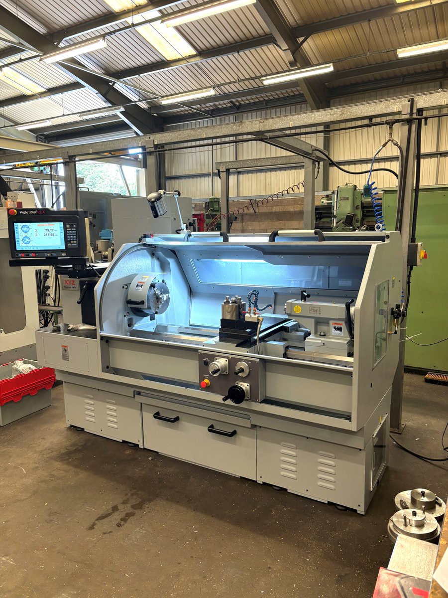 xyzmachinetools's tweet image. Remember the XYZ RLX 425 x 1.25m we sold last Monday? By Friday, it was delivered. Today, exactly one week from purchase, it&apos;s already producing parts in its new home at an engineering company in Bristol.

Your efficiency is our priority. 💪🔧✨
#XYZMachineTools #ExDemo #CNCLathe