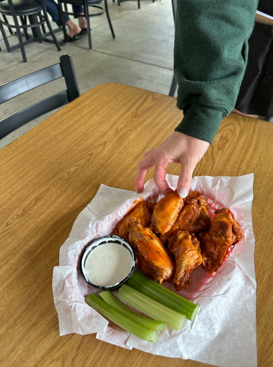 Cronies Sports Grill tweet media