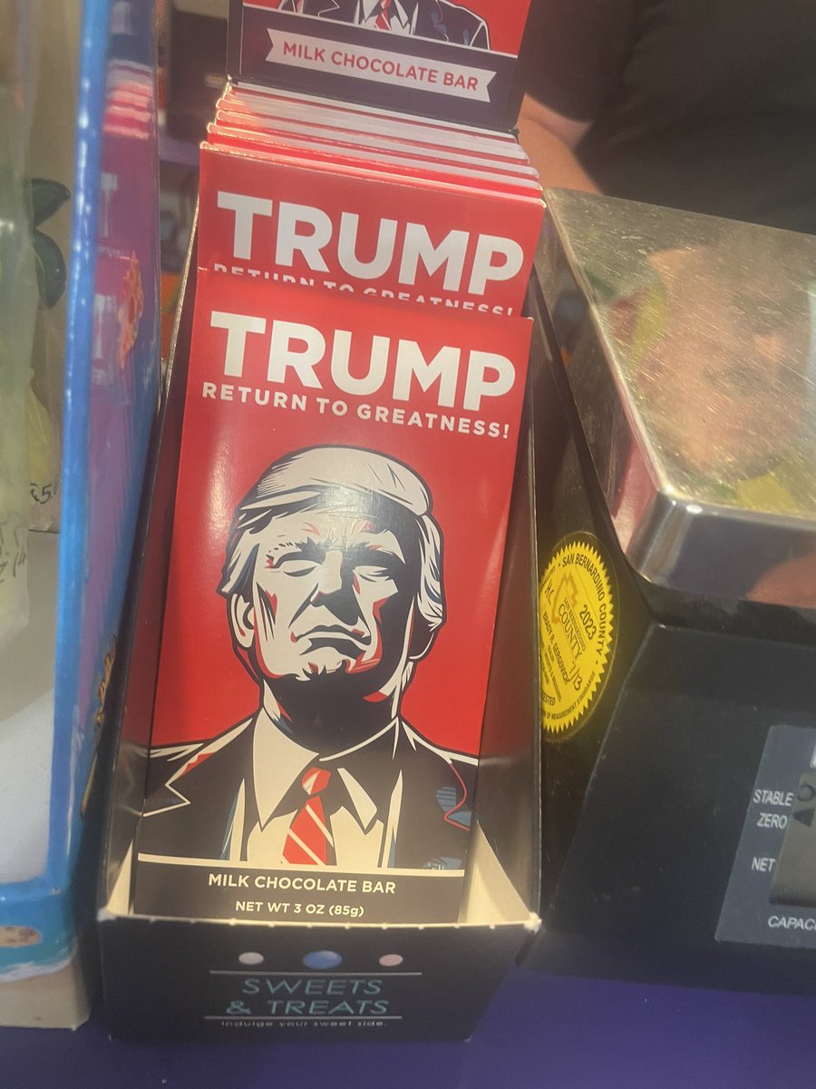 Trump candy bar. For as homophobic as #MAGA men are they sure do love eating this asshole.