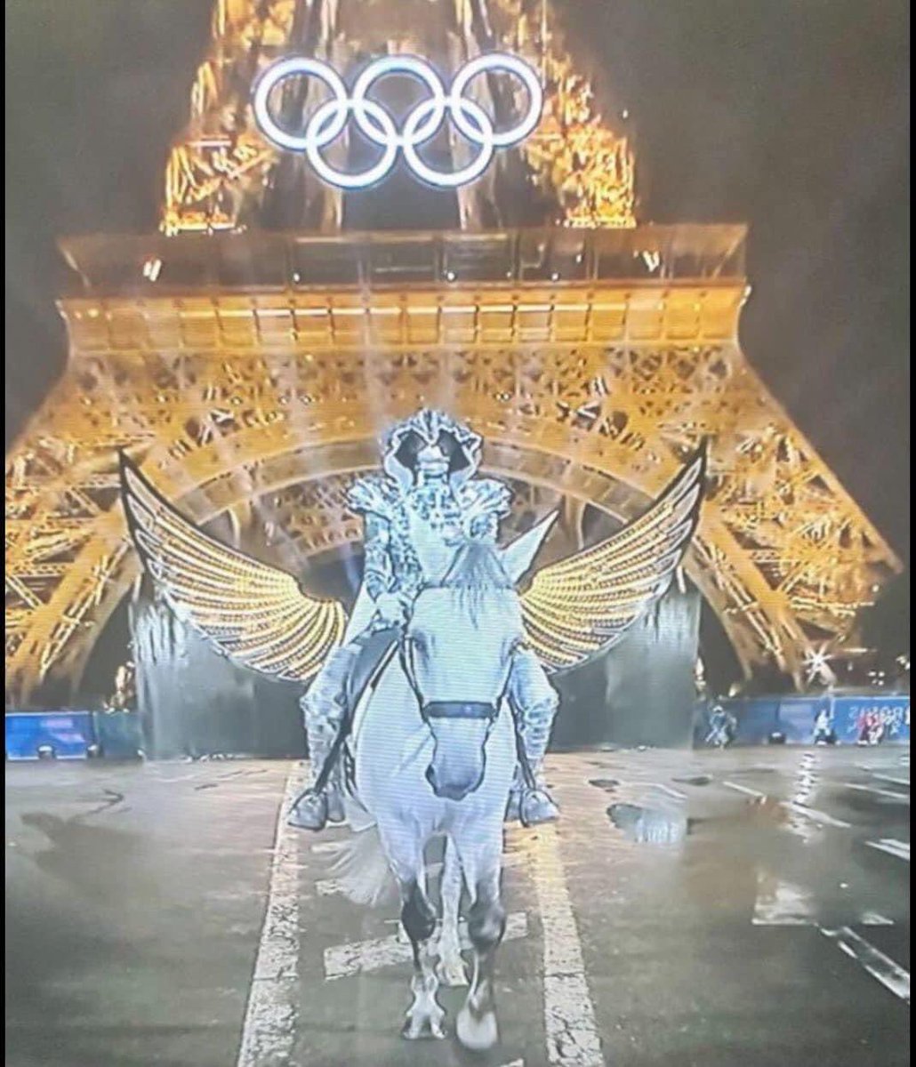 MegannKristyn's tweet image. #ceremoniedouverture #Présage?? #Interrogation 
👉Représentation du cavalier blanc de l'apocalypse. ? 🤔Ce qui est certain c’est que Le diable 😈 tranquillement assis pouvait prendre des leçons ce soir là #Ouverturejo2024 😈.
Ils peuvent dire ce qu’ils veulent mais celui qui à