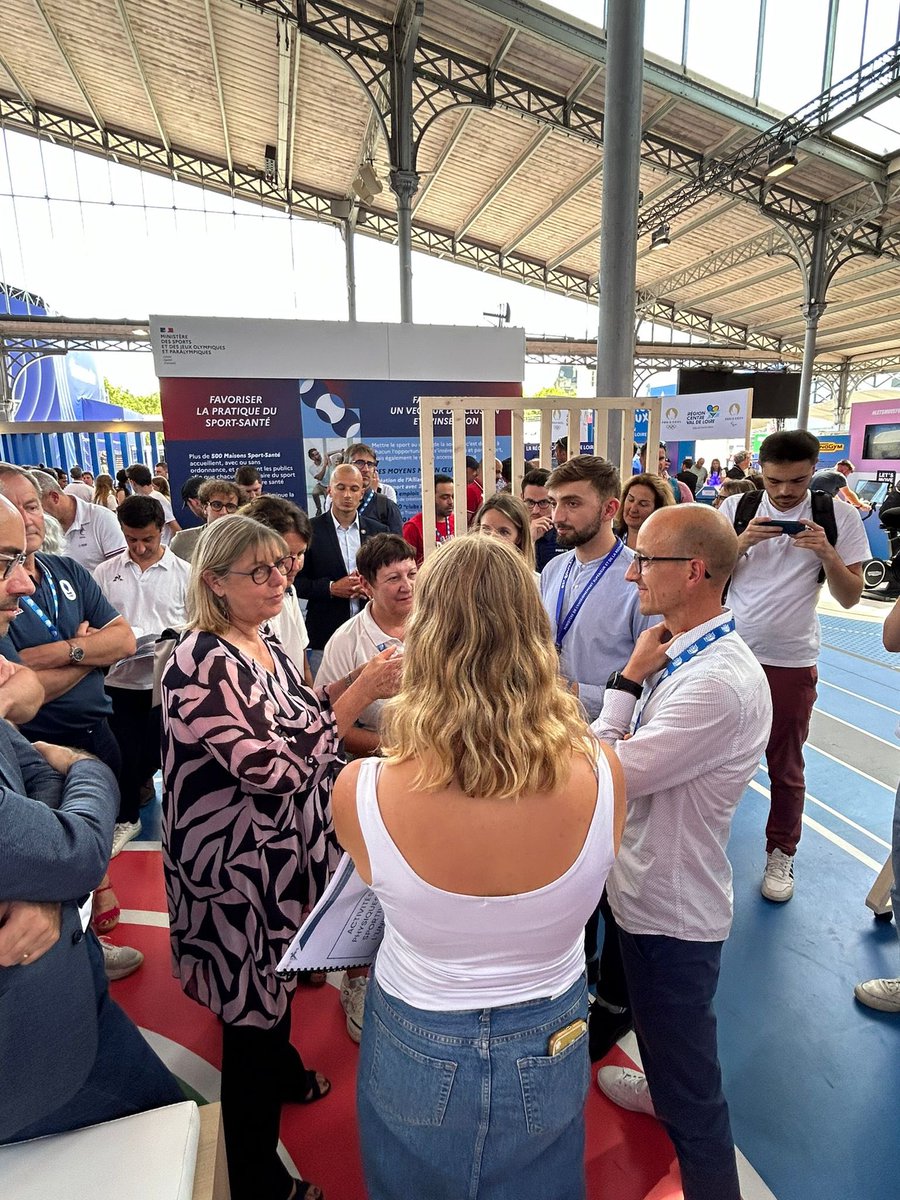 C3D STAPS (@c3dstaps) on Twitter photo 👉🏻 Aujourd’hui avait lieu l’inauguration du stand du <a href="/sup_recherche/">Ministère Enseignement supérieur et Recherche</a> au club France où la C3D STAPS est présente pour représenter les formations, l’insertion professionnelle et la recherche en STAPS. 🔥
🤝🏻 N’hésitez pas à passer nous voir durant toute la période olympique ✨ 👉🏻 Aujourd’hui avait lieu l’inauguration du stand du <a href="/sup_recherche/">Ministère Enseignement supérieur et Recherche</a> au club France où la C3D STAPS est présente pour représenter les formations, l’insertion professionnelle et la recherche en STAPS. 🔥
🤝🏻 N’hésitez pas à passer nous voir durant toute la période olympique ✨
