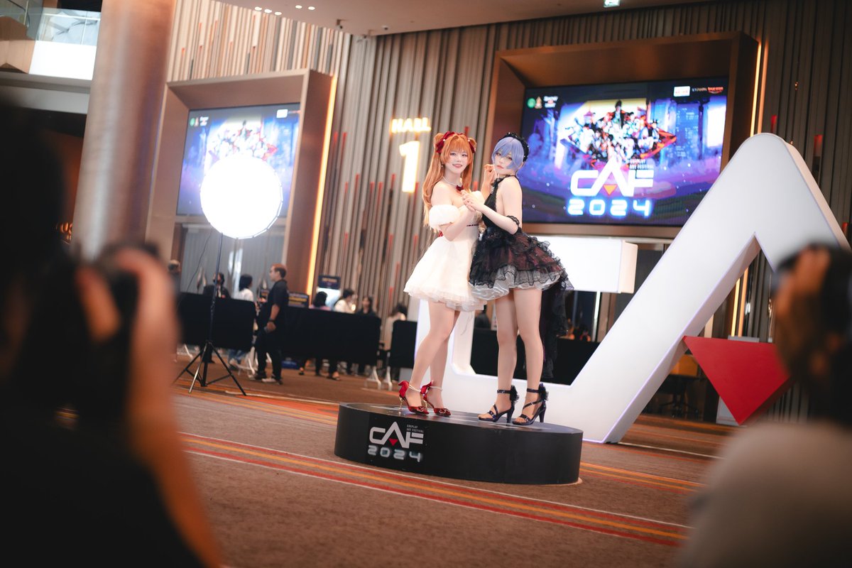 During the three days of the #CAF2024, I participated in the Guest photography event. I was amazed by your stunning beauty and was most impressed on the final day when you cosplayed as Asuka and Rei.

@nariddyang @siru_0207 https://t.co/8y6FoWpA4G