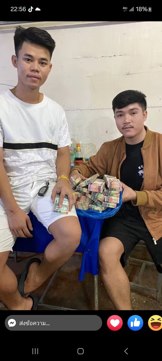 ສອງຜົວເມຍນີ້ຫາເງິນເກັ່ງແທ້ແຕ່ຫາເງິນດ້ວຍວິທີຫັຍງໃຜຮູ້ແນ່.......😂😂😂😂🤣🤣🤣ຂາຍຄ/ໄຫ້/ຄົນໄທ