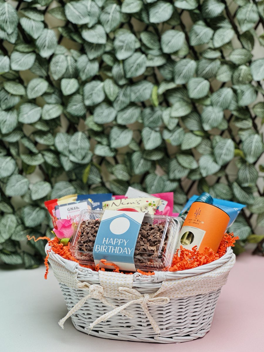 Today's Gift Basket Of The Day is "Birthday Toast Gift Basket" ✨

ow.ly/rxuG50SL1AX

Follow &amp; RT to enter #prize draw to #win a Gift Basket. More info via our blog.

#dailydispatch #gifts #competition #giftbasketsrule #birthdaygiftbaskets #birthdaygiftideas