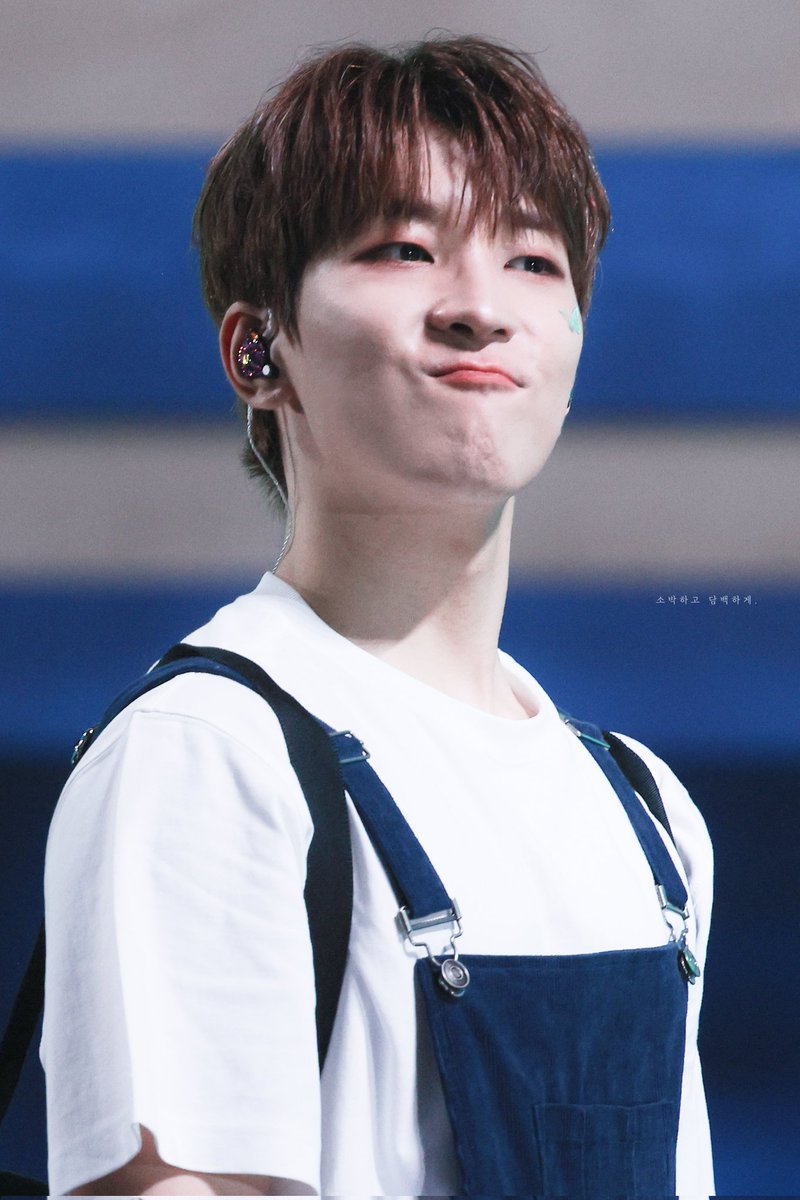 240723 캐랜 도겸 원우

그니까 제 취향이 호두턱이 맞긴한데...
귀여우니까 같이 봐주세요옹🩷🩵

#세븐틴 #SEVENTEEN <a href="/pledis_17/">세븐틴(SEVENTEEN)</a>
#도겸 #DK #이석민 #석민 #이도겸 #ドギョム 
#원우 #WONWOO #전원우 #ウォヌ