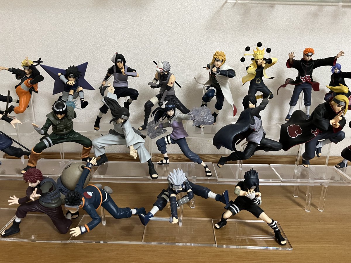 mimimimimimi89's tweet photo. NARUTOフィギュアやっと並べた👏🏻 https://t.co/n0H0yHi81i