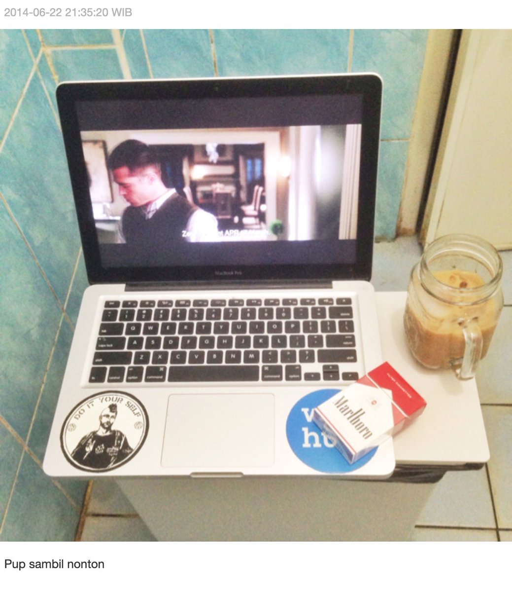 ashtraygirrl's tweet photo. gt aje dr dulu, pernah jg sambil nugas #surem https://t.co/lpCbOAGlmK