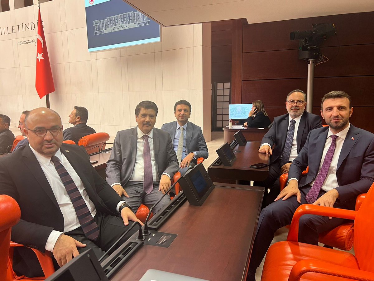 📍TBMM, Ankara

TBMM Genel Kurulu’nda çalışmalarımıza devam ediyoruz.