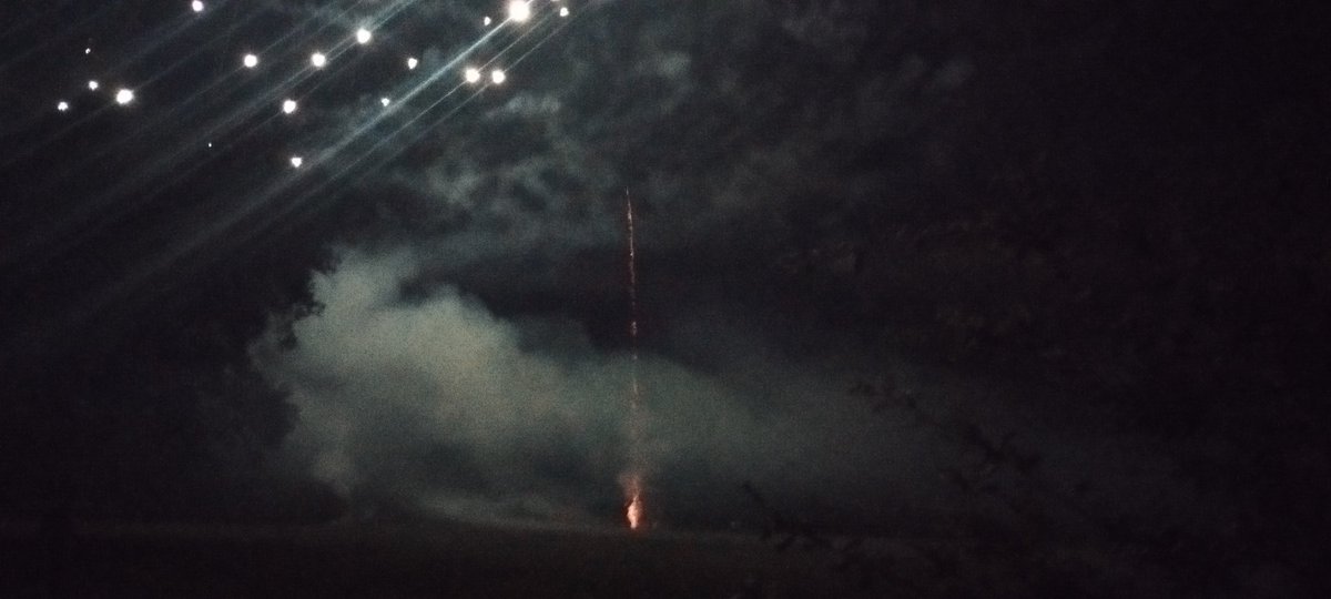 bernathoustra's tweet photo. Feu d'artifice, 
#Soual, #Tarn.
Mélancolie. https://t.co/fWygL8upae