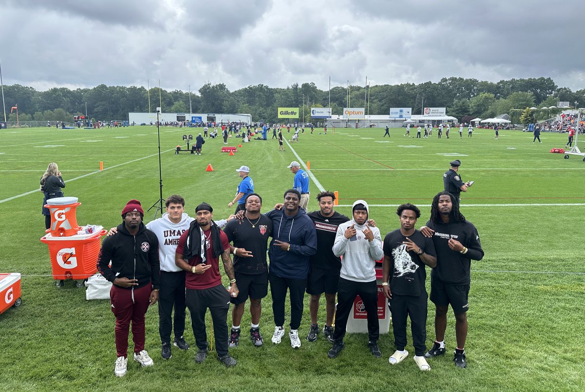 🌹Mike McCray II🌹 (@coachmccray9) on Twitter photo Had a good time in taking some the guys to Patriots practice and show them what NFL practice is like! S/O to <a href="/JabrillPeppers/">JP5</a> for the love! #FlagShip🚩 Had a good time in taking some the guys to Patriots practice and show them what NFL practice is like! S/O to <a href="/JabrillPeppers/">JP5</a> for the love! #FlagShip🚩
