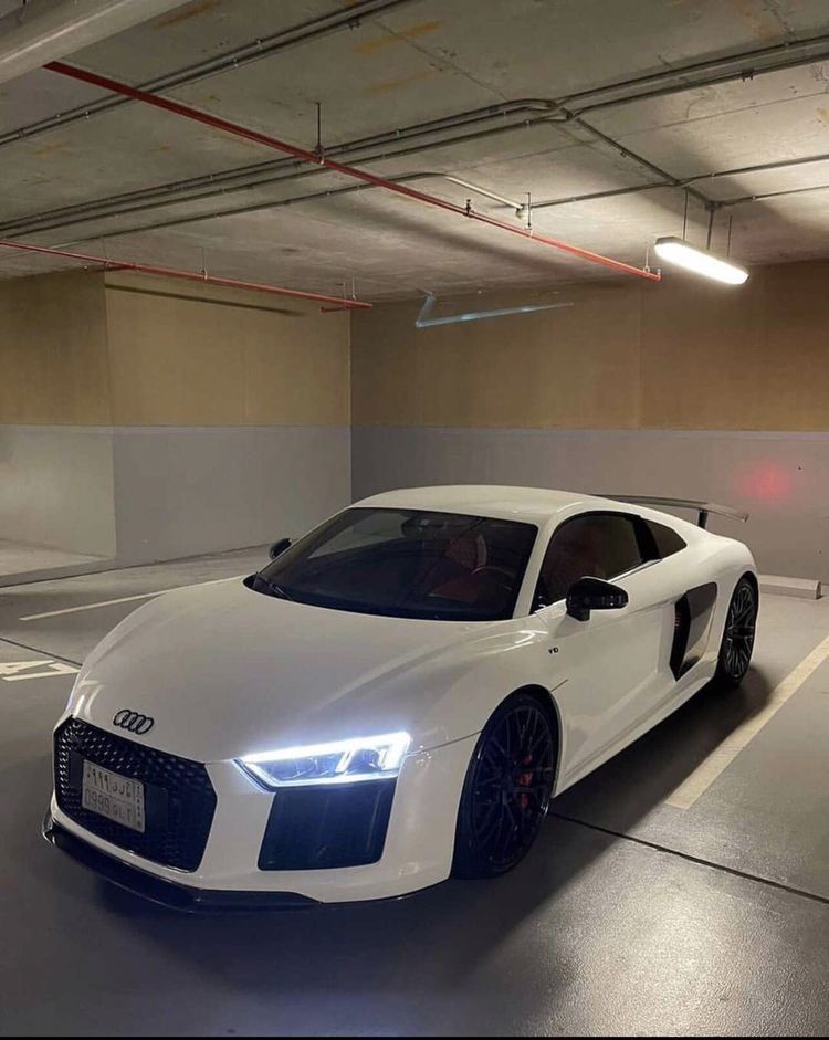 Auto_Porn's tweet photo. Audi R8 😛😛😛 https://t.co/BRyqJdhJ4b