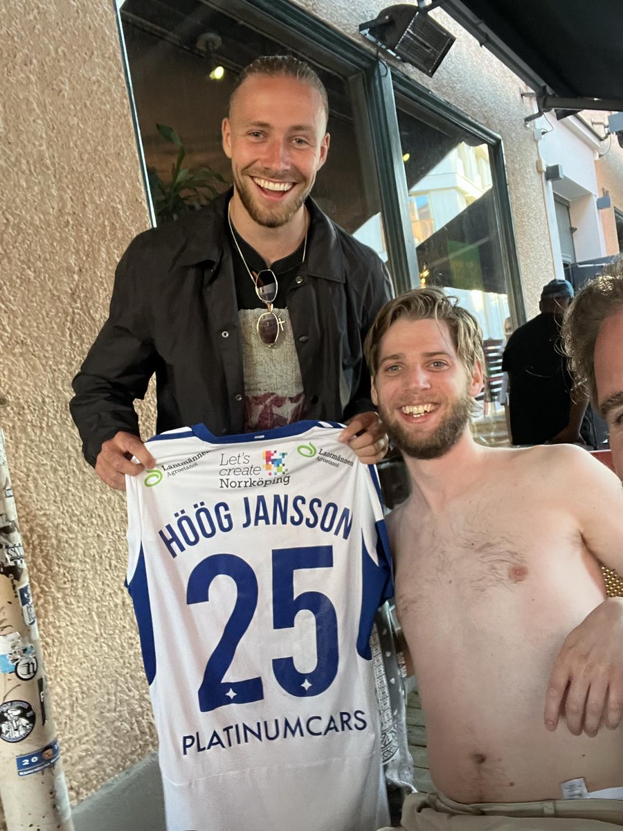 JonteDahl's tweet photo. @MrLjung_ @hulltras @KHJfanpage @wilmaaa_s Kan bekräfta att alla uppgifter är korrekta 🔥✅ https://t.co/KU4MiAKHut