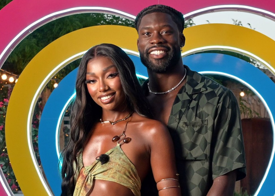 sanaravishing's tweet photo. We really won with Love Island this year, both USA AND UK having Black Couples win the show PERIOD 

#LoveIsland https://t.co/vPZ9NPcd5s