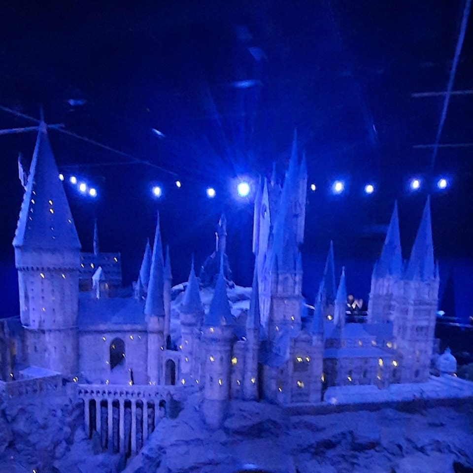 coastingjoneses's tweet photo. Our latest vlog from our visit Warner Brothers Harry Potter Studio Tour London is on our youtube channel now https://t.co/NICxGxVwmi
.
.
.
#wbstudiotourlondon #harrypotter #harrypotterstudios #daysoutwithkids #filmfans #warnerbrothers #studiotours #London #londonattractions https://t.co/C3SzXjsJ6z