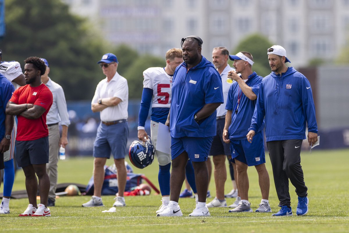 CoachTyWarren's tweet photo. What a Summer! Football filled with tons of growth, grass and memories… I cannot THANK the NFL and the Leadership with the New York “Football” Giants enough for an awesome opportunity for growth at my craft. Mid-Field Captain hand shacks before the 2007 Super Bowl to being able to reminisce every big moment in the game. I CAN’T wait to get back to my Lumberjack Family and get going this season… Axe’Em Jacks 🪵🪓 @sohara60 @EliManningtime