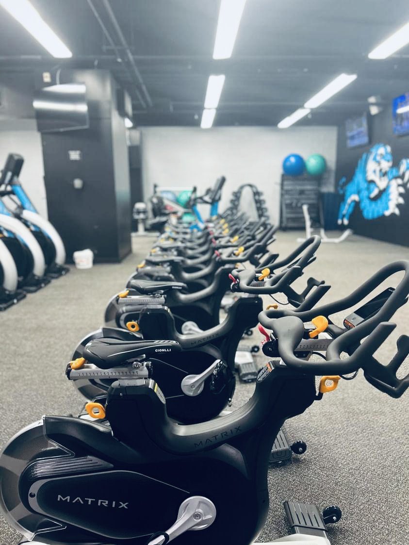 GoHFUTigers's tweet photo. New HFU-branded cardio machines installed in the Fitness Center ✔️ 🚴 🏃‍♀️ 💪 https://t.co/62RSYU21zt