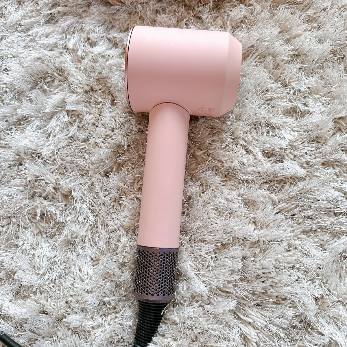 Dyson Supersonic™ヘアドライヤー 日本限定のさくらロゼゴールド