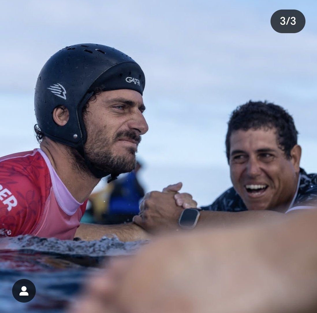 ALONSO CORREA CLASIFICÓ A CUARTOS DE FINAL EN #Paris2024
VAMOS PERÚ CARAJO!! #Surfing

Foto: Fenta