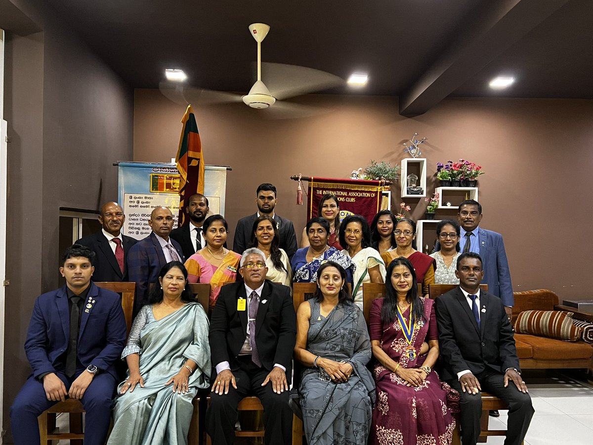 Navodha_Thamel's tweet photo. Club Officer Installation Year 2024/2025 and Member Induction 🦁

Lions Club of Katuneriya Blooms🌟

Club President : Lion Suba Fonseka
Club Secretary : Lion Navodha Thamel
Club Treasurer : Lion ShanthaPriya MAF https://t.co/4L3yVsv0dq