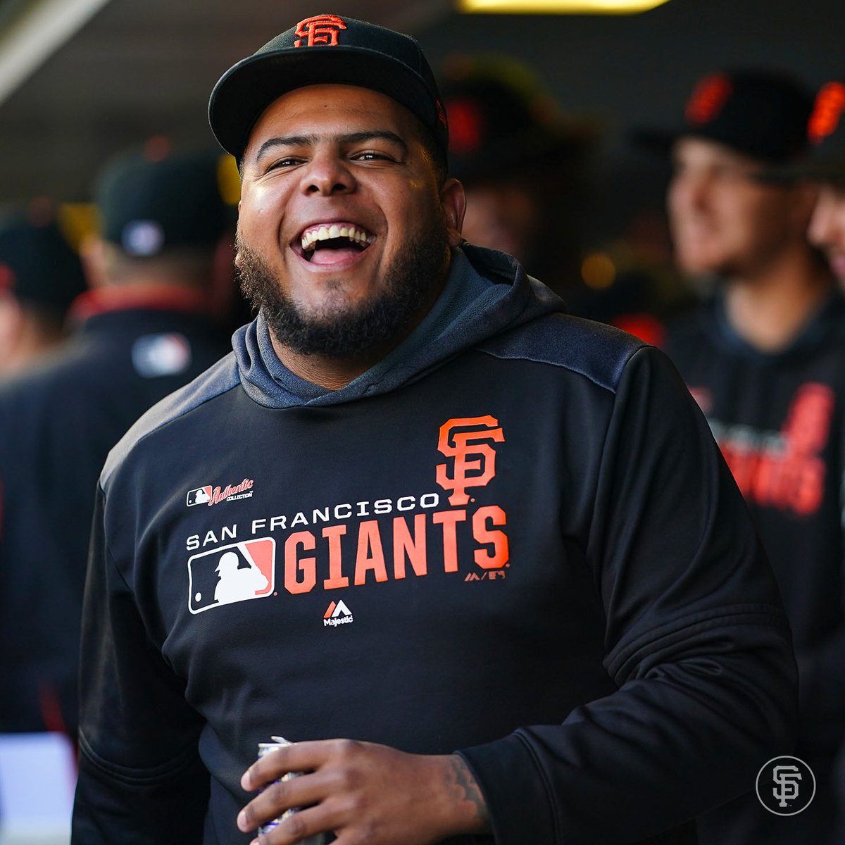 SFGiants's tweet photo. The #SFGiants are saddened to learn of the sudden passing of former Giants pitcher Reyes Moronta. Moronta appeared in 136 games with the Giants between 2017 and 2021. His warm spirit will be missed by all, and our thoughts are with his friends and family at this difficult time 🧡🖤