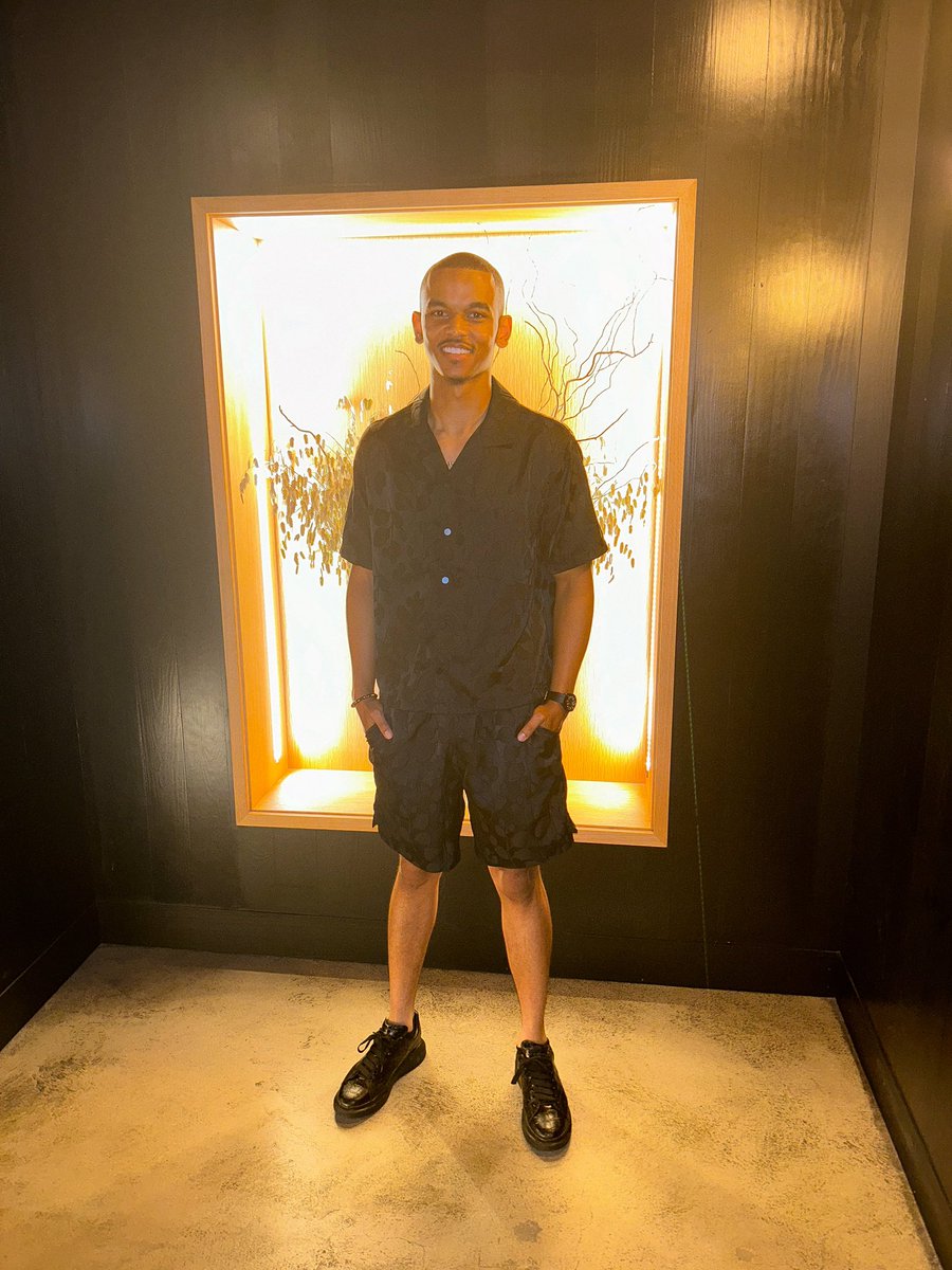 jaylenector's tweet image. What did OutKast say? So fresh and so clean!