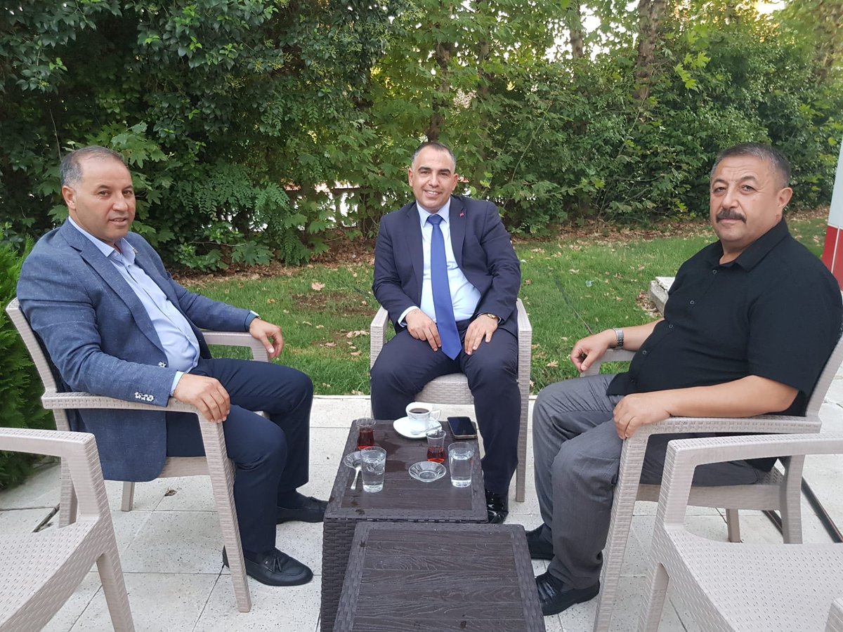 Malikurt14's tweet photo. Önceki dönem Akparti il Başkan yardımcımız ve Büyükşehir Belediyesi Meclis Grup  başkan vekilimiz @farukbayuknet ziyaret ettim.⁦@Akparti⁩ https://t.co/uFCG6VpHvD