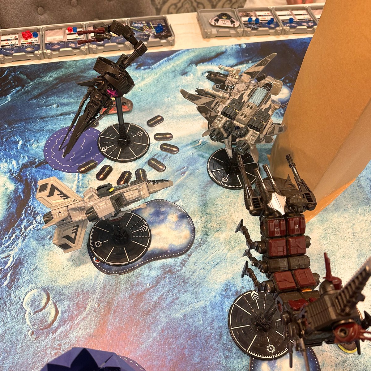 GenCon is this week! Learn to play Snap Ships Tactics, or sign up for one of our special, one-of-a-kind convention scenarios: Planetary Assault 🪐 or Lost Transmission 📡.  gencon.com/events?search=…
Copies and accessories also for sale at our booth!