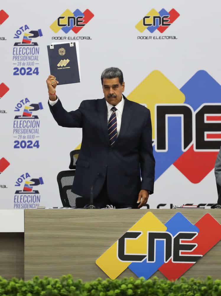 Juan_Dugarte's tweet photo. Acto de Proclamación de Nicolás Maduro Moros como Presidente Electo de la República Bolivariana de Venezuela para el período 2025-2031.

Venceremos 🇻🇪🚩 @NicolasMaduro https://t.co/hxcjPPg4YW