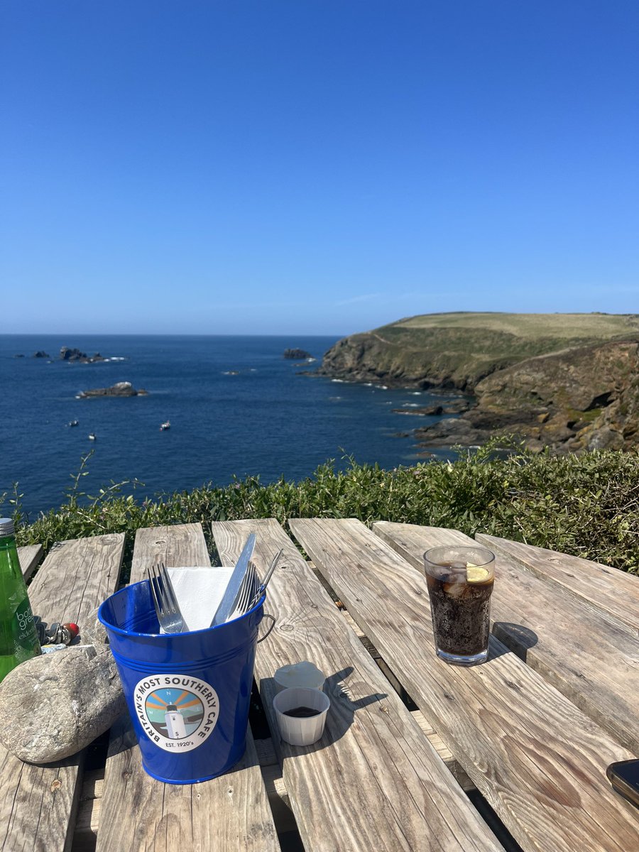 MissLeahPE tweet media