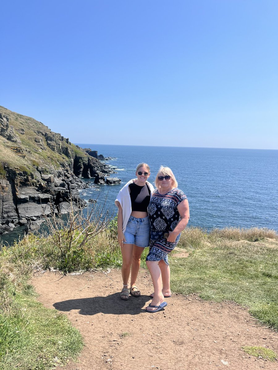 MissLeahPE tweet media