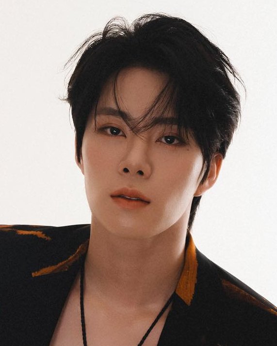 99o4I7's tweet photo. 미남콤잇습니다 https://t.co/wgE3NOnnRv
