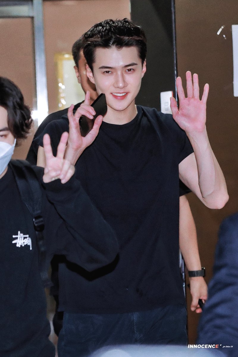 mdzlhcy​ ' my youth is EXO tweet media
