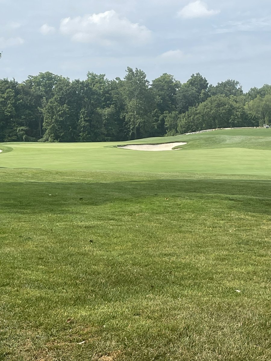 OSU_ATI_Turf's tweet photo. Great day visiting students today - thank you @MPowell_TCC for giving @GavinDillonTurf a great experience at TCC in Cleveland https://t.co/RktRWZfmtw