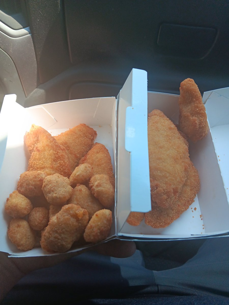 Wizardlythomasx's tweet image. Does anyone else love @culvers chicken and cheese curds