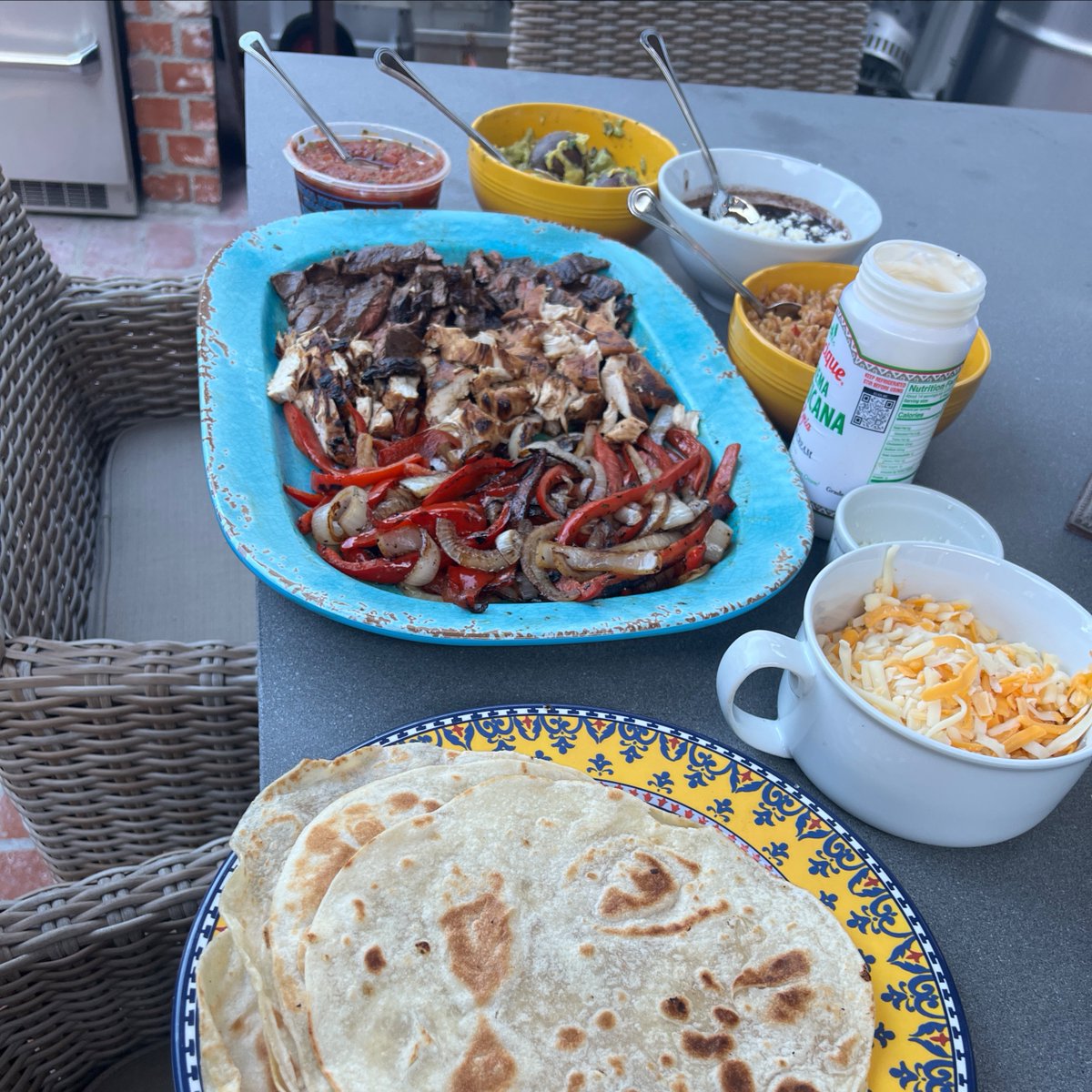 bigpoppasmokers's tweet image. Show us your weekend BBQ spread! Drop a photo of your most recent cook in the comments.

#BBQLovers #Foodies #PitMasters