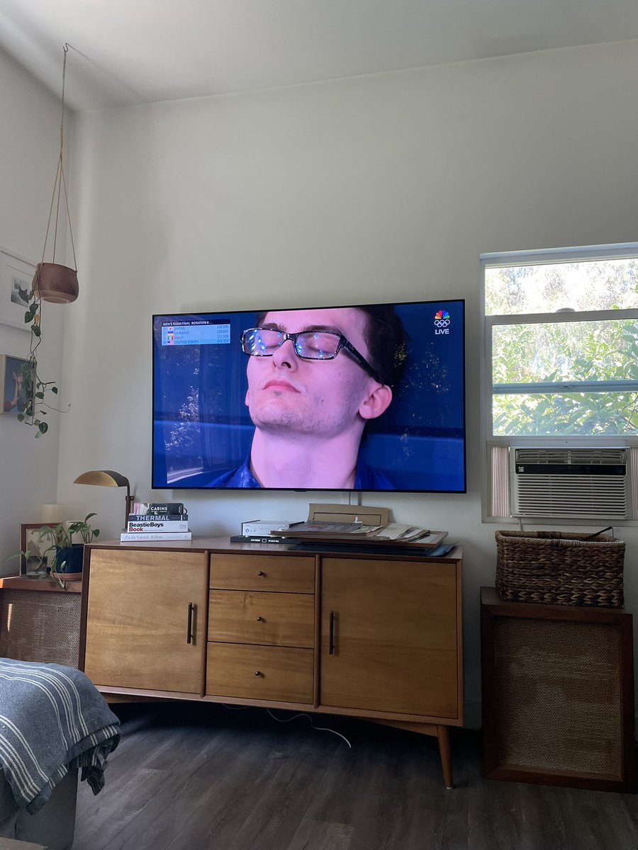 This man single handedly won the #UnitedStates #Bronze long live Steve! #Olympic2024 #Gymnastics