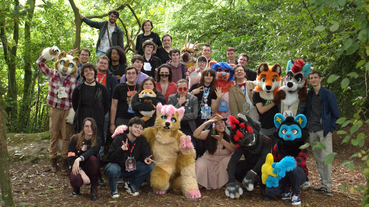 bretagnefurs's tweet photo. Merci à tous d'avoir participé au Furbar de Rennes de Juillet, vous avez été tellement nombreux ! 🫰

Et nous souhaitons également félicitations pour la demande en mariage qui s'est déroulé pendant le pique nique, un moment fort en émotion ! 👰👰💍

#furbar #furryfandom #furry https://t.co/qszXj5M79X