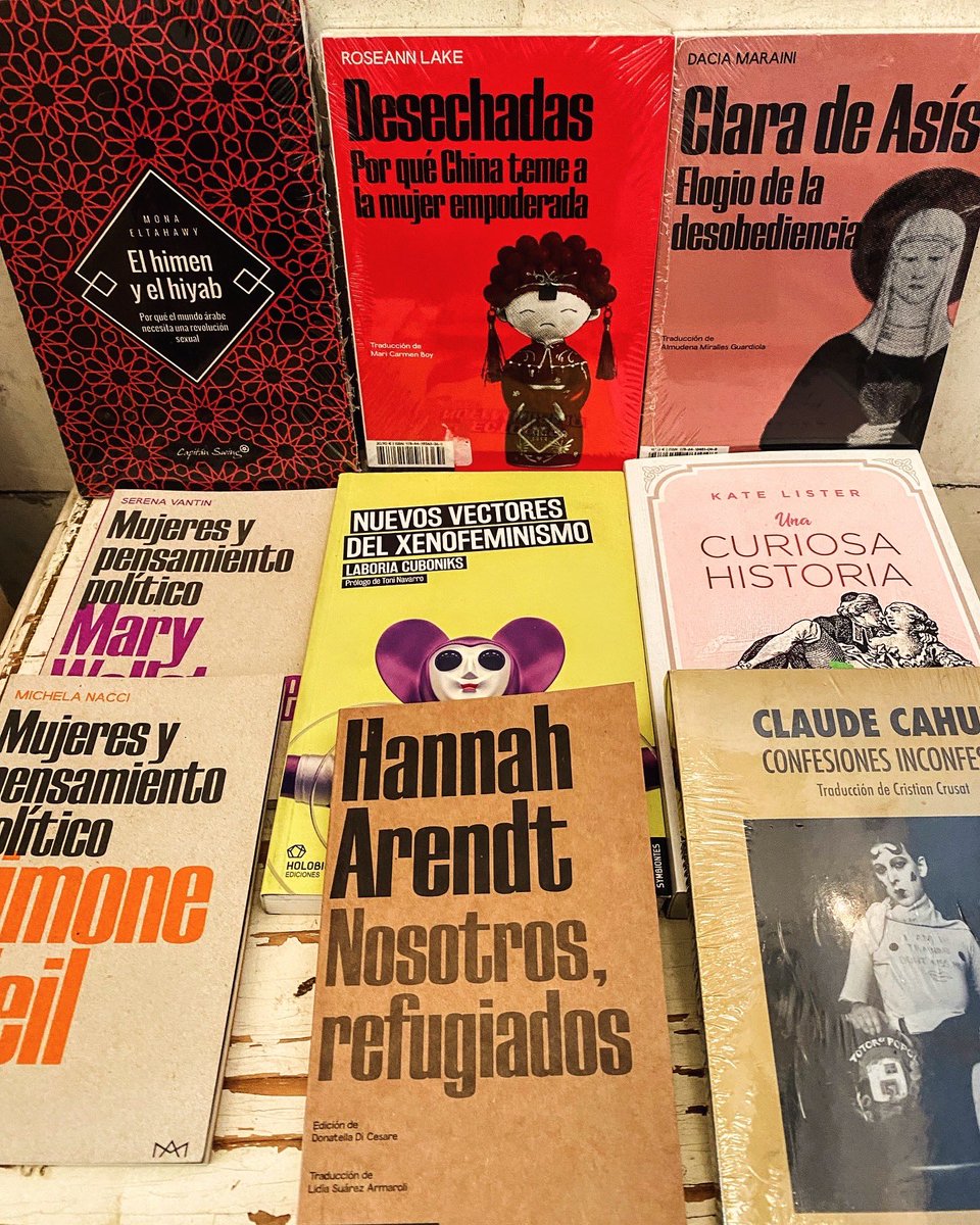 El_EcodelLibro's tweet image. Somos una librería ubicada en el centro de Coyoacán dedicada a ofrecerles libros de calidad a un precio mucho más accesible que las grandes cadenas de empresas-librerías. 
Manejamos libro nuevo y de uso enfocado en su mayoría, pero no exclusivamente, en temas de ciencias sociales