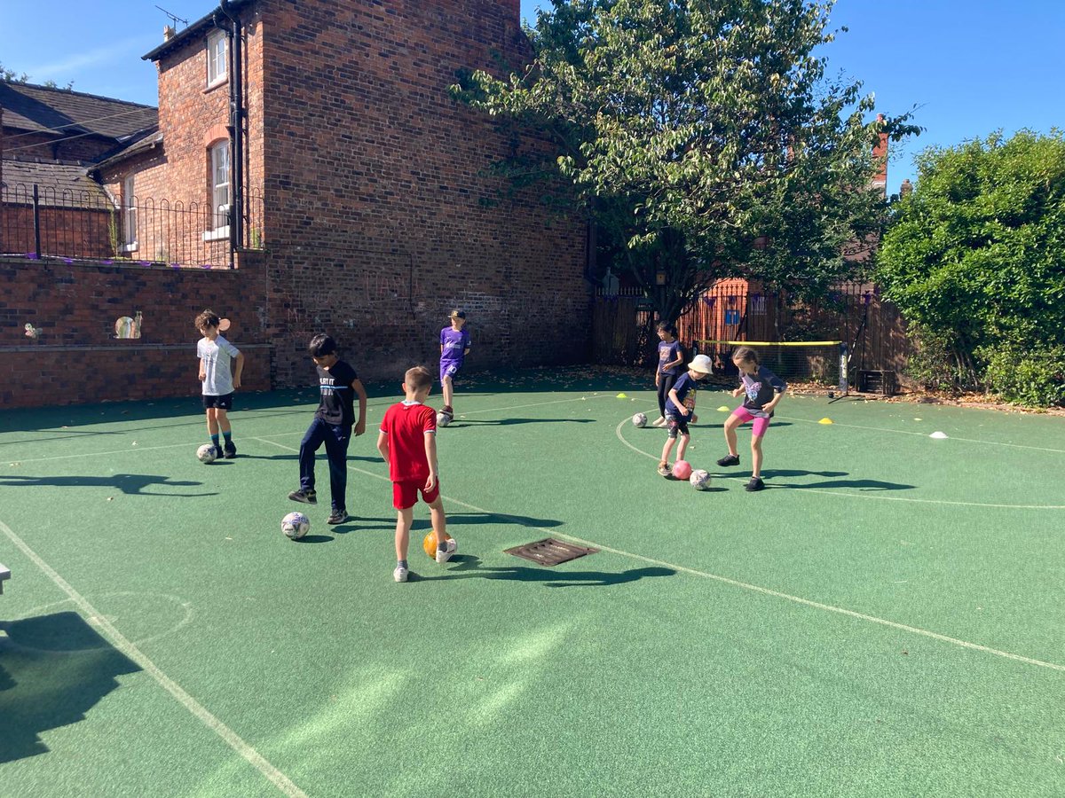 A great first day at the Grosvenor Park Summer Camp! <a href="/NWATrust/">NWA_Trust</a>