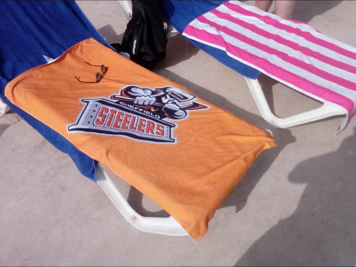 bertiebeagle's tweet photo. Block 116 living it up in Mexico . Just getting ready too ice ( A few margaritas ) https://t.co/oZQ9gSJrEg