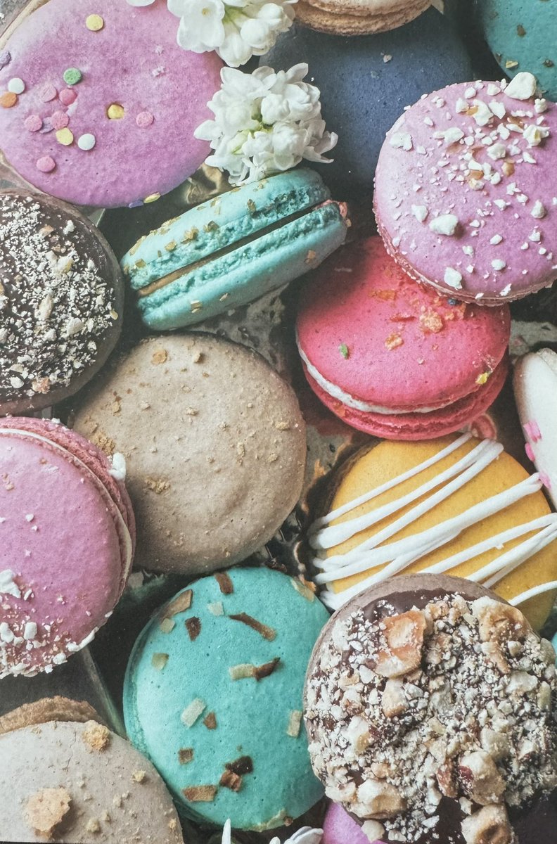 joyfulng's tweet image. Fancy #macaroons