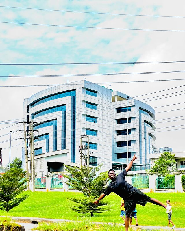 Manueldpoet's tweet photo. 25/36 (Edo State) 11 states to go!
#withGodallthingsarepossible
#project36in36
#proverbs3:6
#Saved2save
#manuelthetraveller https://t.co/blf8An7yyR
