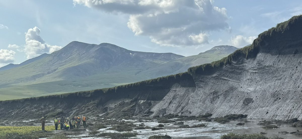 tephrafan's tweet image. W rapping up the NSERC Create Permafrost graduate training in Inuvik. Co-taught with colleagues Steve Kokelj, Suzanne Tank and Oliver Sonnentag. Fantastic experience— tremendous group. A few photos.